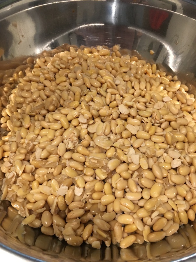 The cooked soybeans